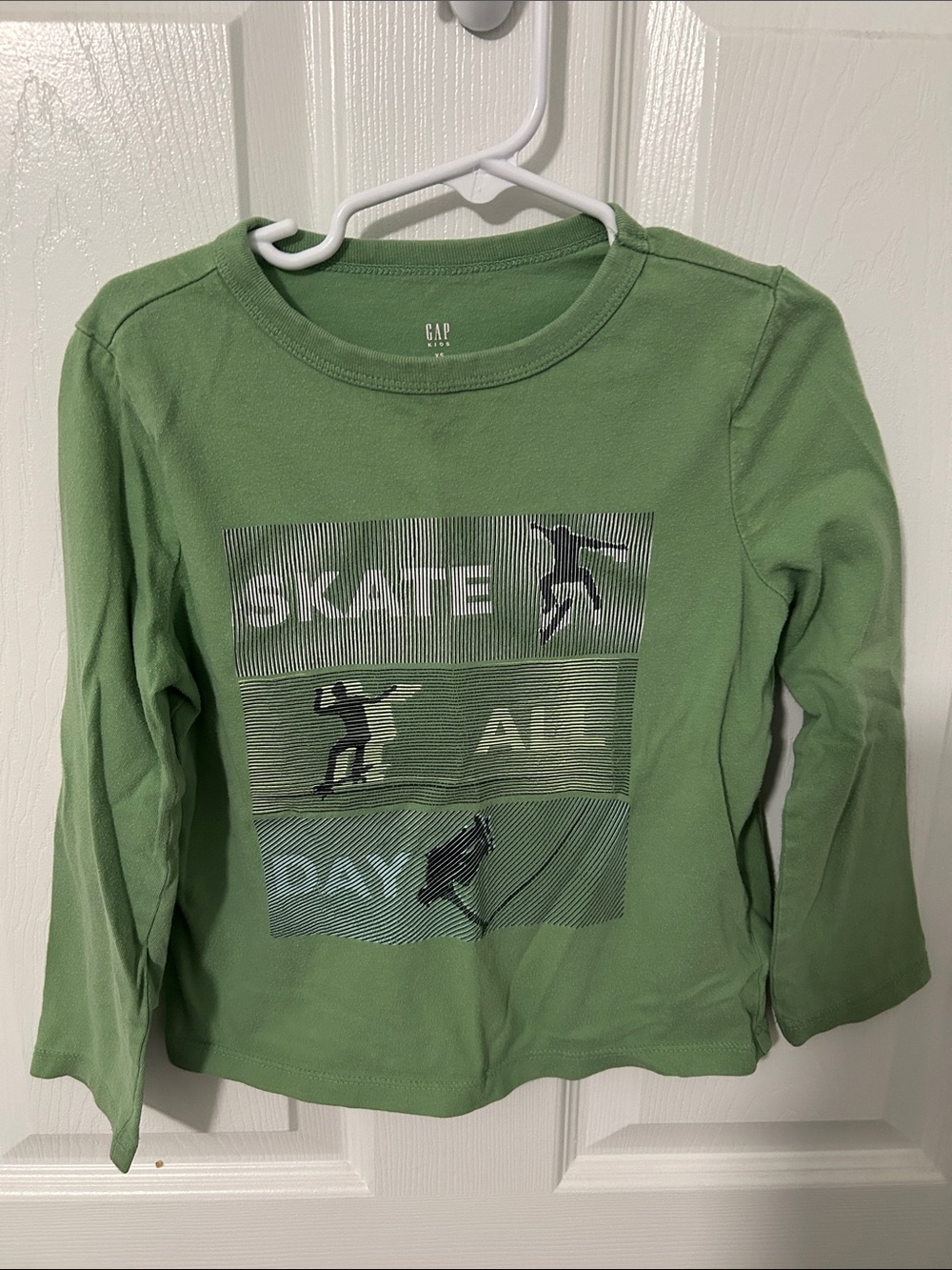 GAP Kids Green Skate Graphic Long-Sleeve Tee